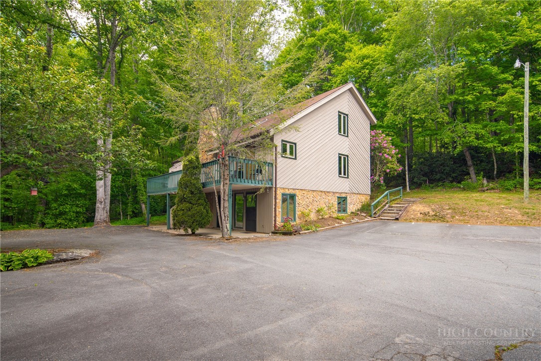 240 South Slope Road, Unit 2 Banner Elk, NC 28604 - Photo 20 of 22