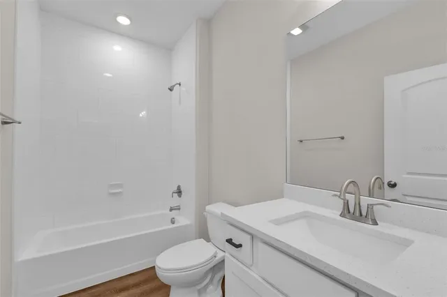 $1,950 | 3642 Laredo Avenue, North Port, FL 34288