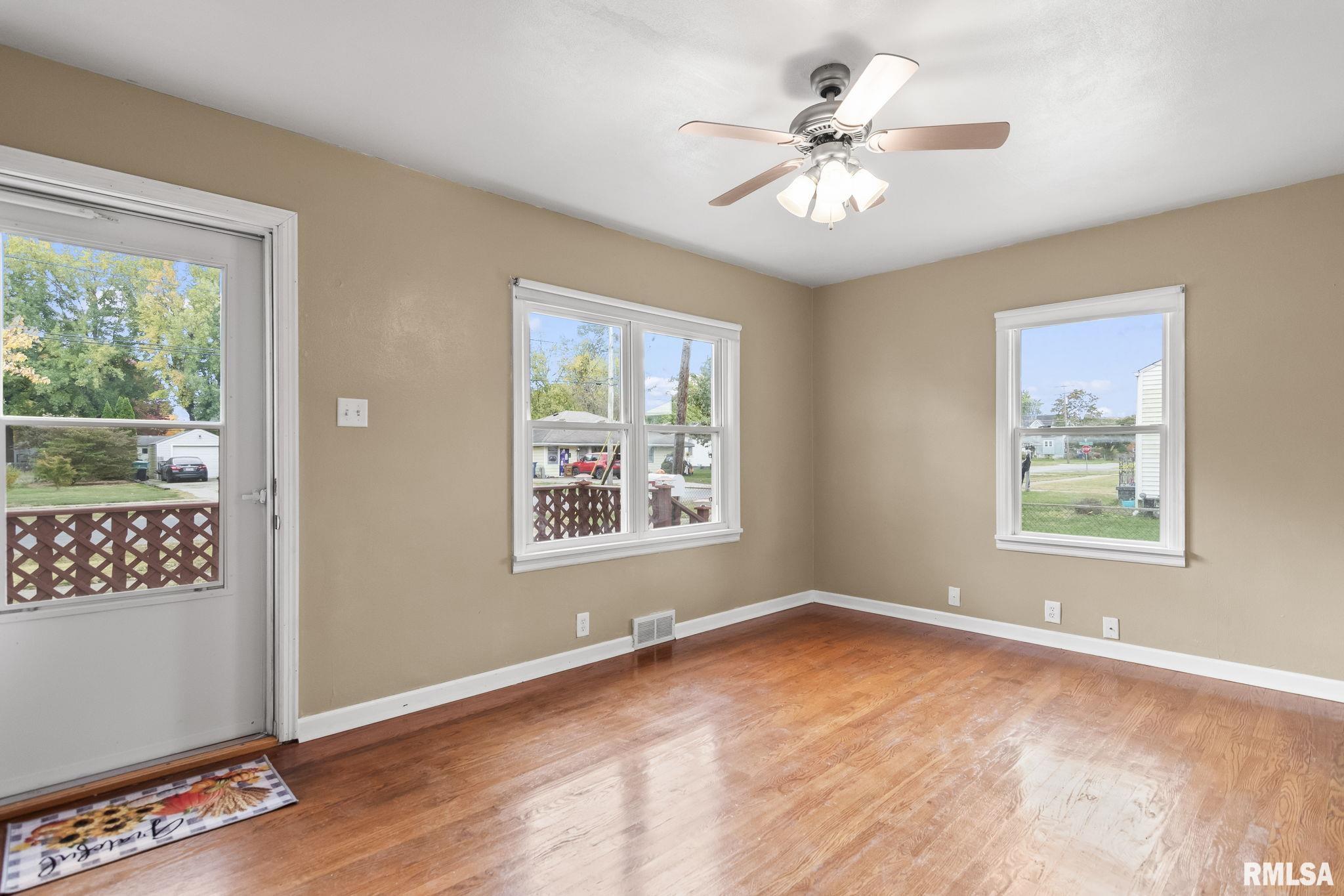 1521 North Wesley Street Springfield, IL 62702 - Photo 6 of 30