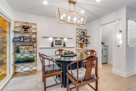 $899,000 | 947 Easton Place, Dallas, TX 75218