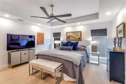 $899,000 | 947 Easton Place, Dallas, TX 75218