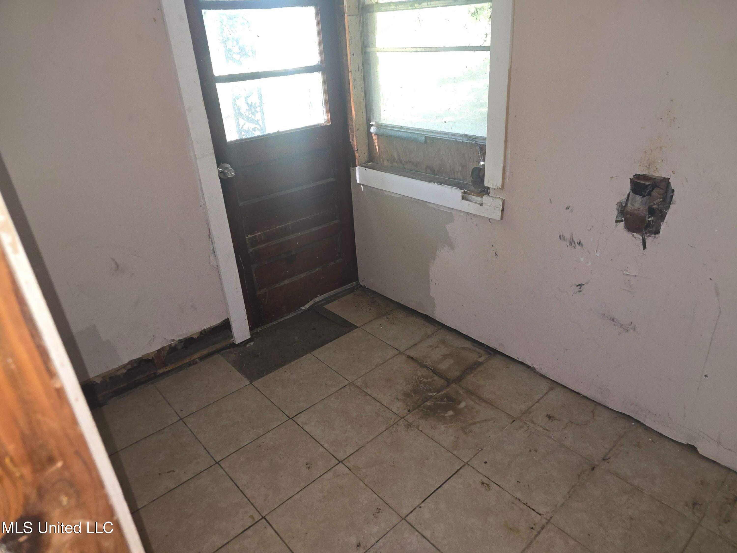 105 Sweethome Road Belzoni, MS 39038 - Photo 18 of 27 50-Oct 23 2025 01_48pm-bNGp