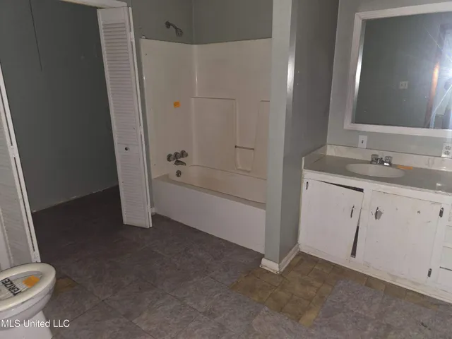 $65,000 | 105 Sweethome Road, Belzoni, MS 39038