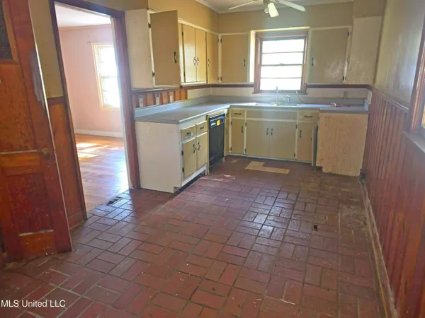 $49,500 | 105 Sweethome Road, Belzoni, MS 39038