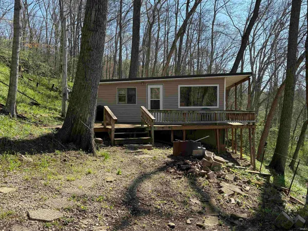 $99,900 | 11686 Highway 450, Shoals, IN 47581
