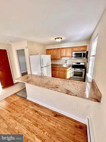 $1,300 | 5914 Houghton Street, Unit 1, Philadelphia, PA 19128