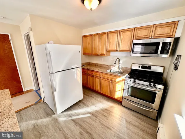 $1,300 | 5914 Houghton Street, Unit 1, Philadelphia, PA 19128