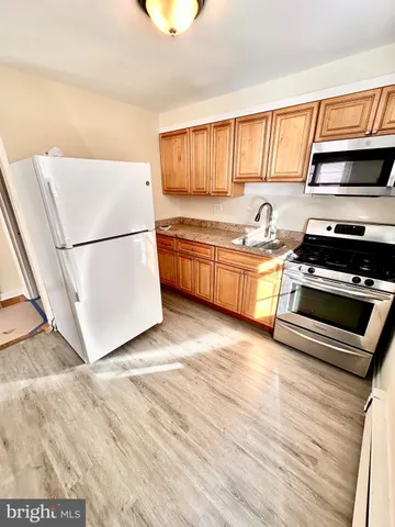 $1,300 | 5914 Houghton Street, Unit 1, Philadelphia, PA 19128