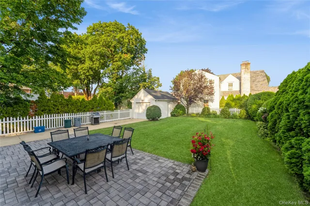 $987,000 | 47 Orchid Street, Floral Park, NY 11001