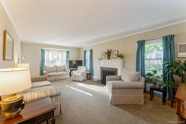 $987,000 | 47 Orchid Street, Floral Park, NY 11001