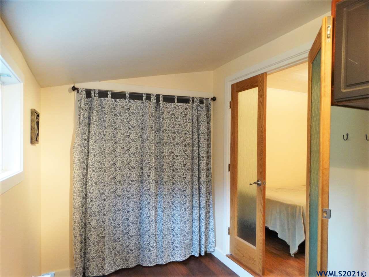 5365 Cooper Hollow Road Dallas, OR 97338 - Photo 24 of 42 Gallery Image 24