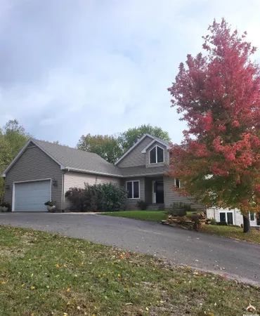 $540,000 | 6330 Rock Creek Drive, Ozawkie, KS 66070
