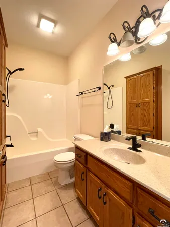 $540,000 | 6330 Rock Creek Drive, Ozawkie, KS 66070