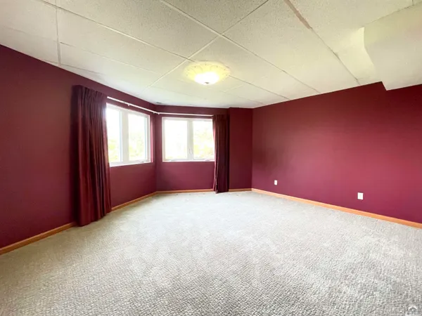 $540,000 | 6330 Rock Creek Drive, Ozawkie, KS 66070
