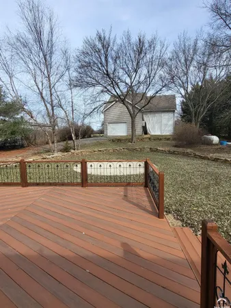 $540,000 | 6330 Rock Creek Drive, Ozawkie, KS 66070