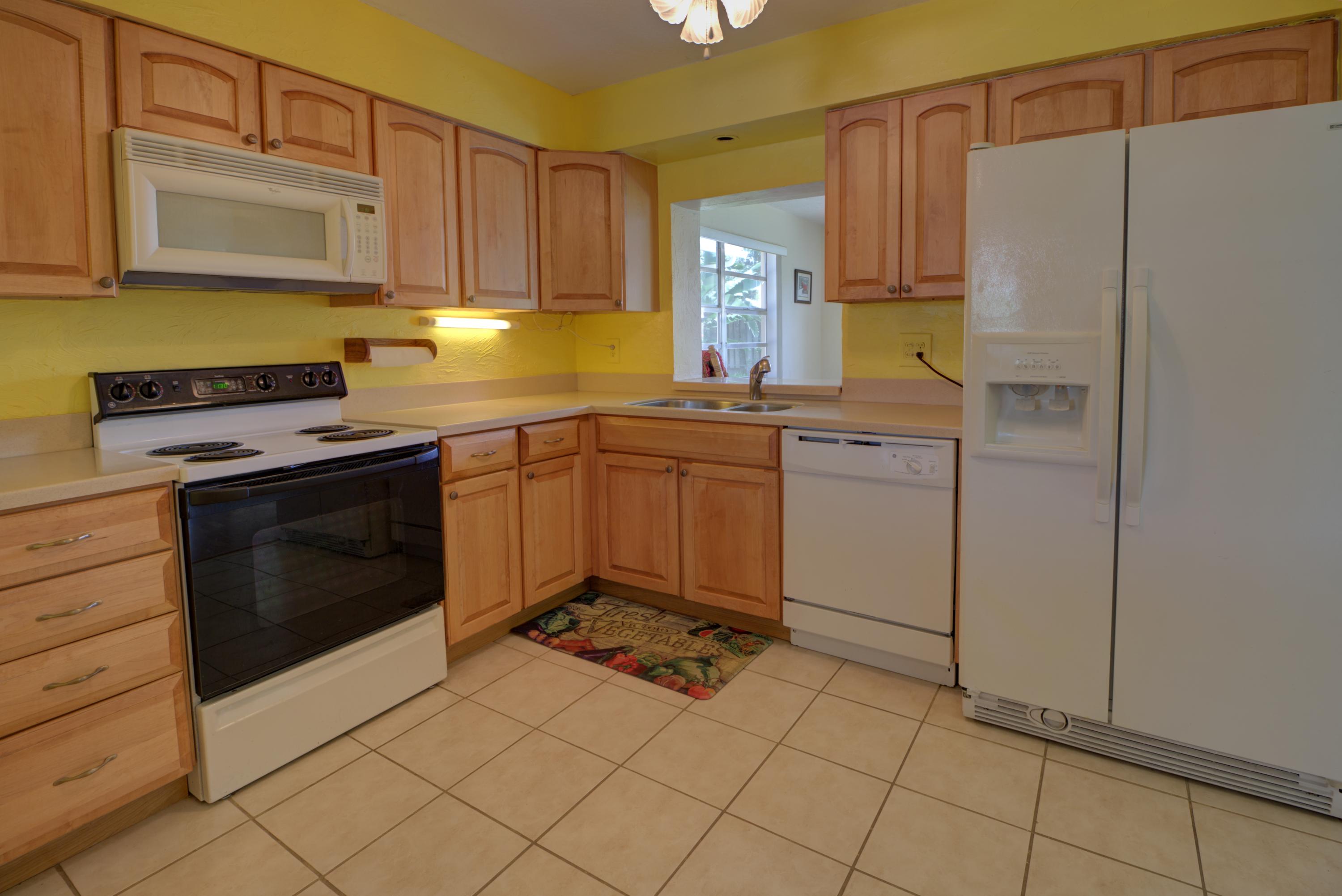 541 Northwest 54th Street Boca Raton, FL 33487 - Photo 7 of 19 kit