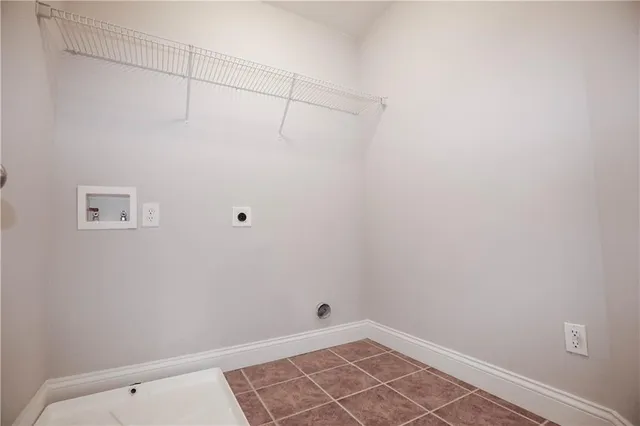 a view of a room with an empty space