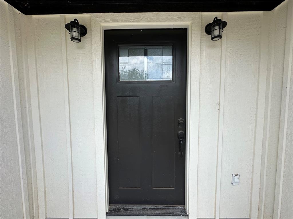 317 North Clark Street Comanche, TX 76442 - Photo 2 of 35