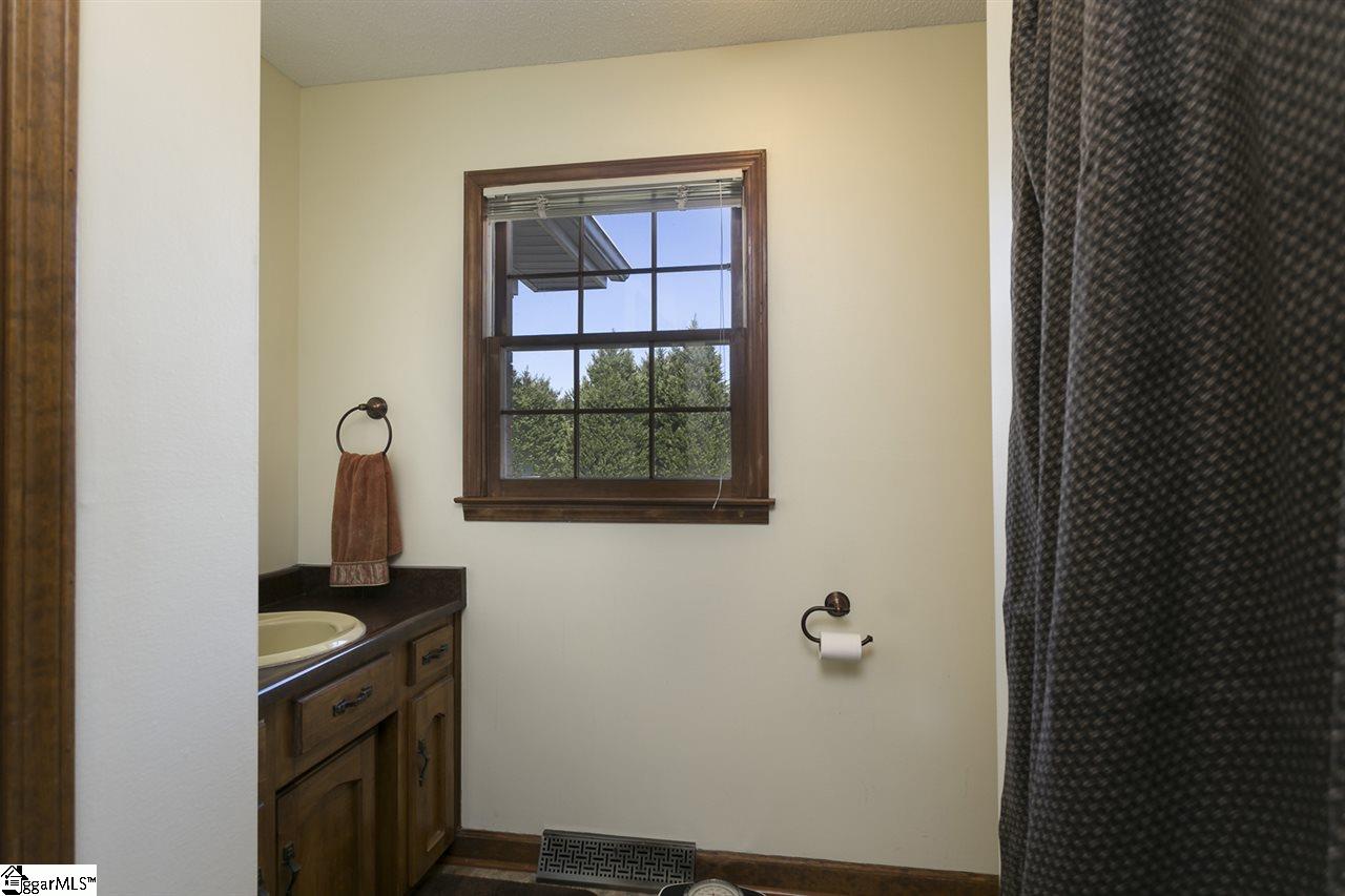 9980 Reidville Road Greer, SC 29651 - Photo 21 of 28 Gallery Image 21
