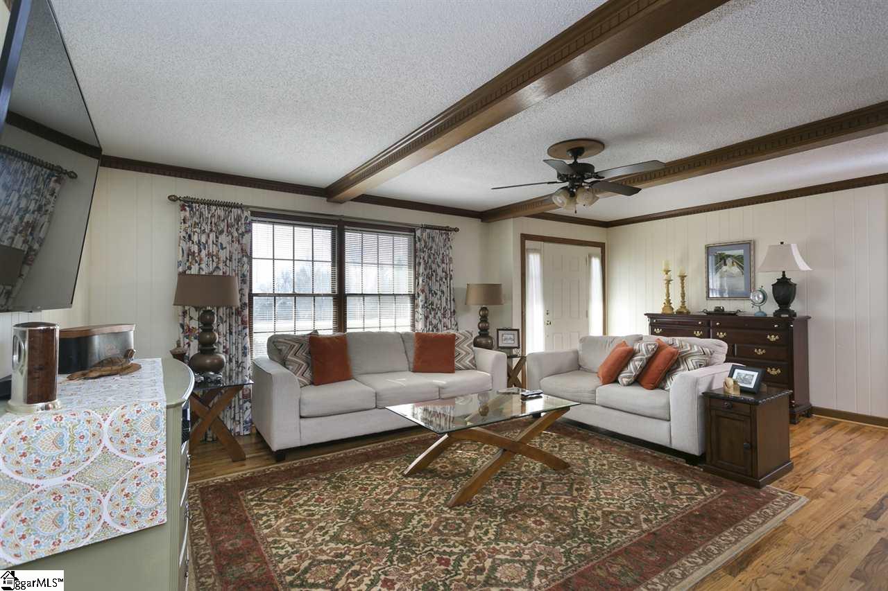 9980 Reidville Road Greer, SC 29651 - Photo 7 of 28 Gallery Image 7