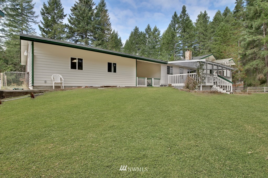 3950 Southwest Huckleberry Road Port Orchard, WA 98367 - Photo 15 of 25 Gallery Image 15