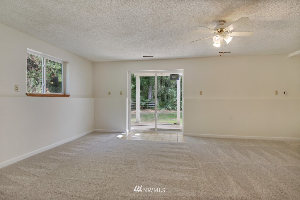 3950 Southwest Huckleberry Road Port Orchard, WA 98367 - Photo 16 of 25 Gallery Image 16