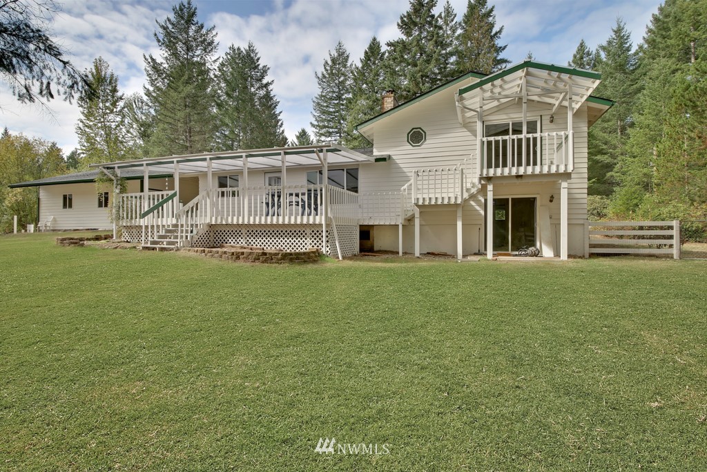 3950 Southwest Huckleberry Road Port Orchard, WA 98367 - Photo 20 of 25 Gallery Image 20