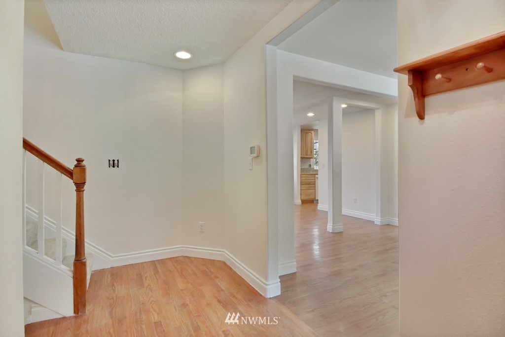 3950 Southwest Huckleberry Road Port Orchard, WA 98367 - Photo 3 of 25 Gallery Image 3