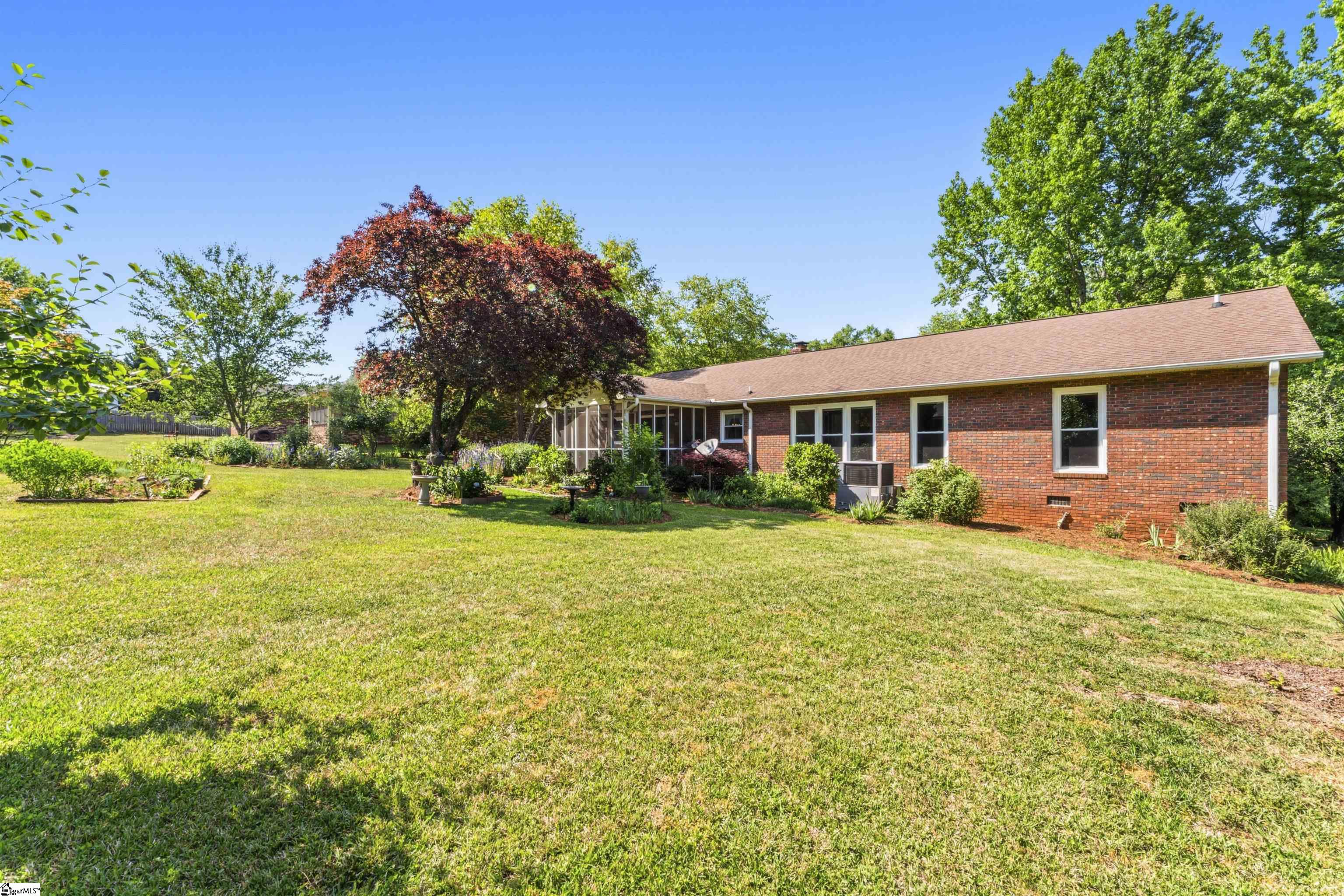 1310 Hanover Road Anderson, SC 29621 - Photo 37 of 44