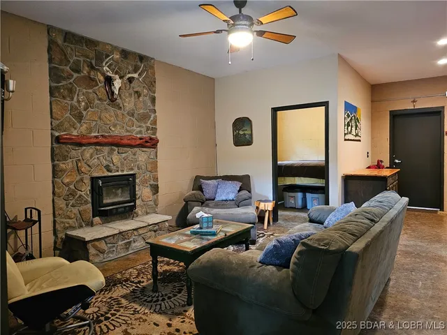 $160,000 | 6908 Coon Club Road, Unit CABIN #3, Versailles, MO 65084