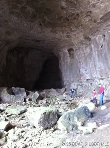 $160,000 | 6908 Coon Club Road, Unit CABIN #3, Versailles, MO 65084