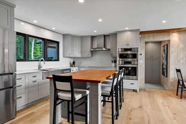 $4,450,000 | 18 High Head Road, Edgecomb, ME 04556
