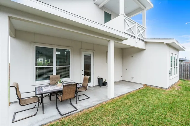 a view of outdoor space yard and patio