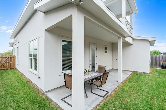 $465,000 | 6722 Paddington Drive, Corpus Christi, TX 78414