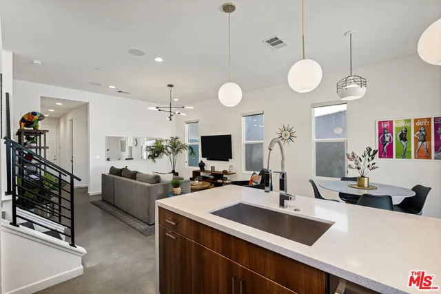 $899,000 | 504 Paragon Loop, Palm Springs, CA 92262