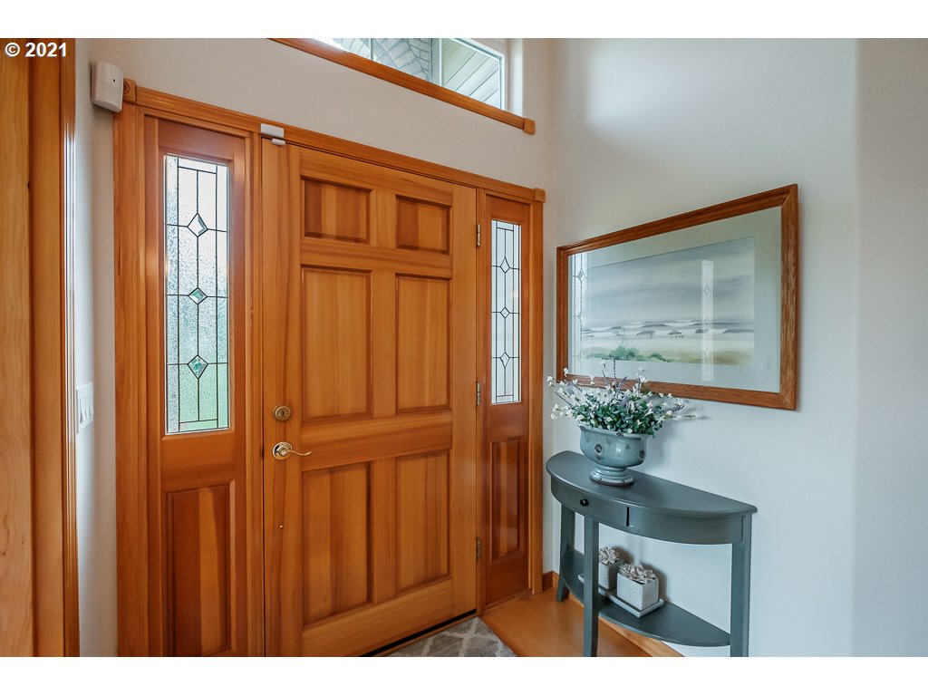 5478 Witzel Road Southeast Salem, OR 97317 - Photo 11 of 32 Gallery Image 11