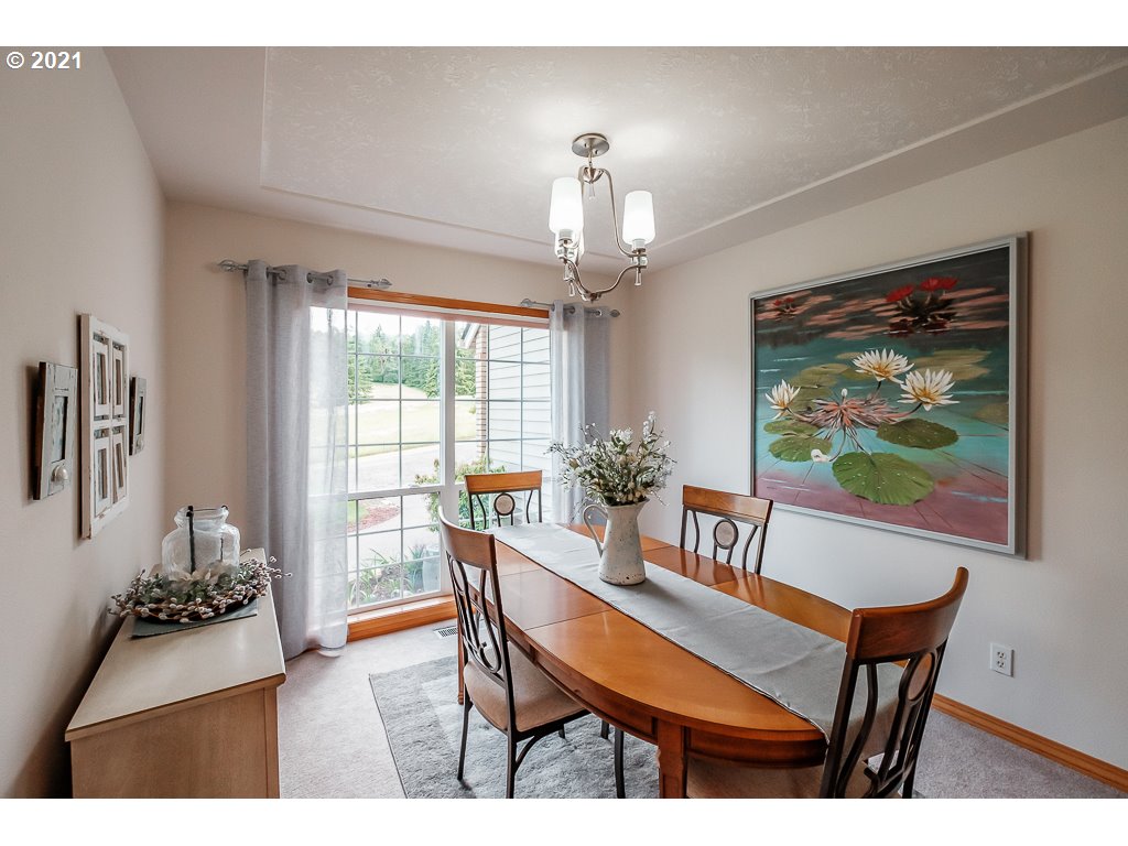 5478 Witzel Road Southeast Salem, OR 97317 - Photo 12 of 32 Gallery Image 12