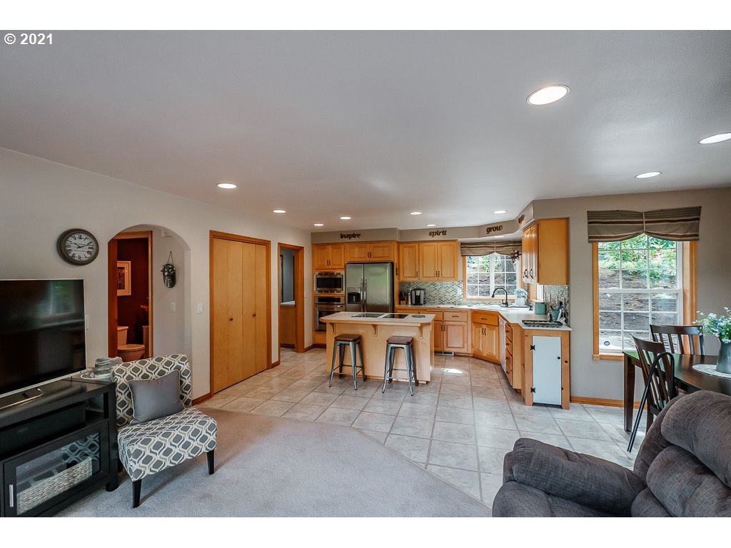 5478 Witzel Road Southeast Salem, OR 97317 - Photo 21 of 32 Gallery Image 21