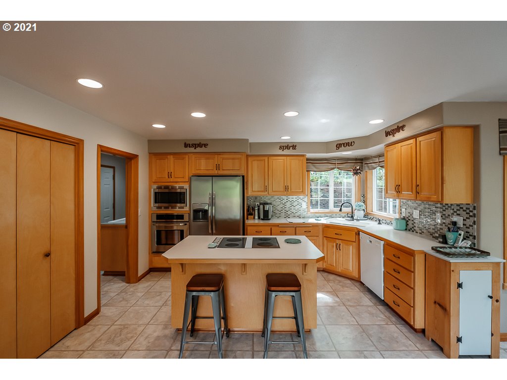 5478 Witzel Road Southeast Salem, OR 97317 - Photo 24 of 32 Gallery Image 24