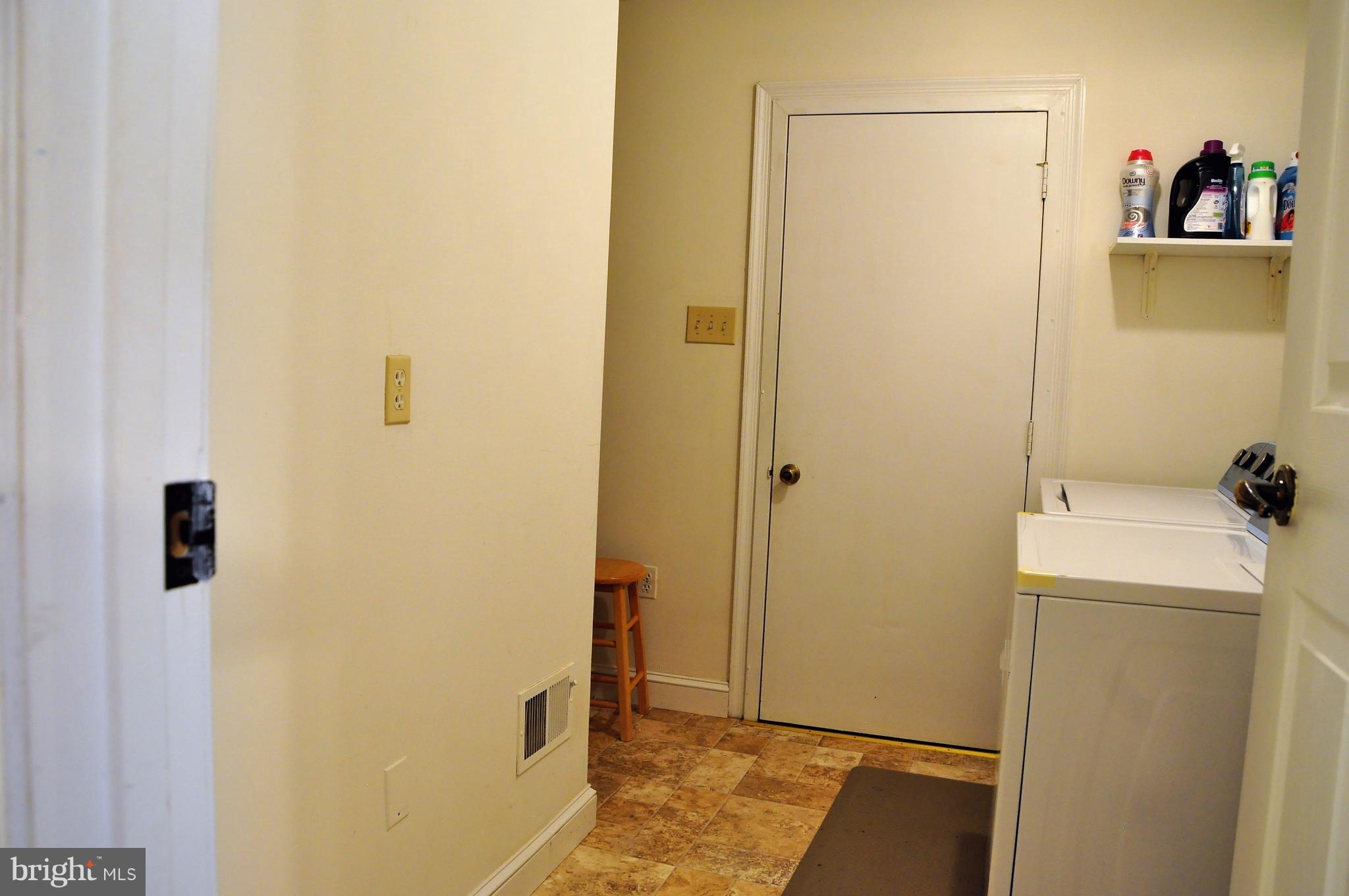 8420 Oak Stream Drive Laurel, MD 20708 - Photo 20 of 24 Interior (General)