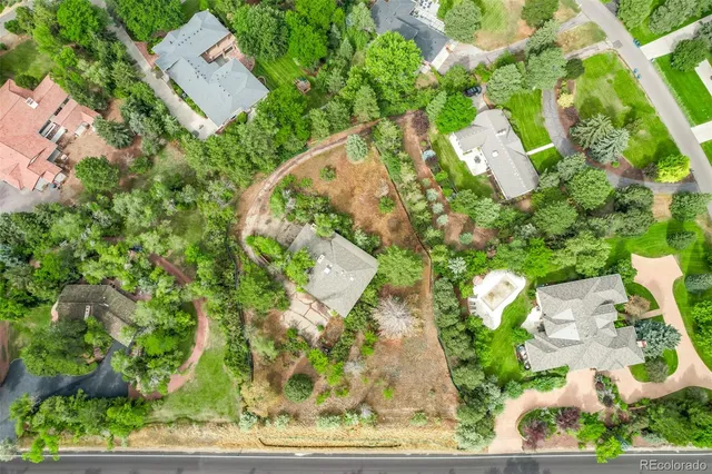 a view of a yard with an outdoor space