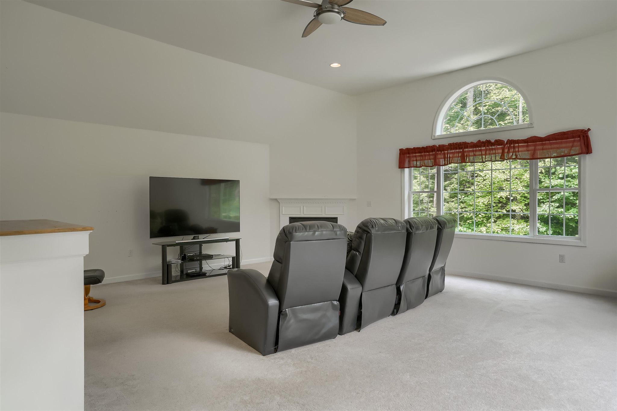 102 McIntosh Road Danville, NH 03819 - Photo 13 of 34 Gallery Image 13