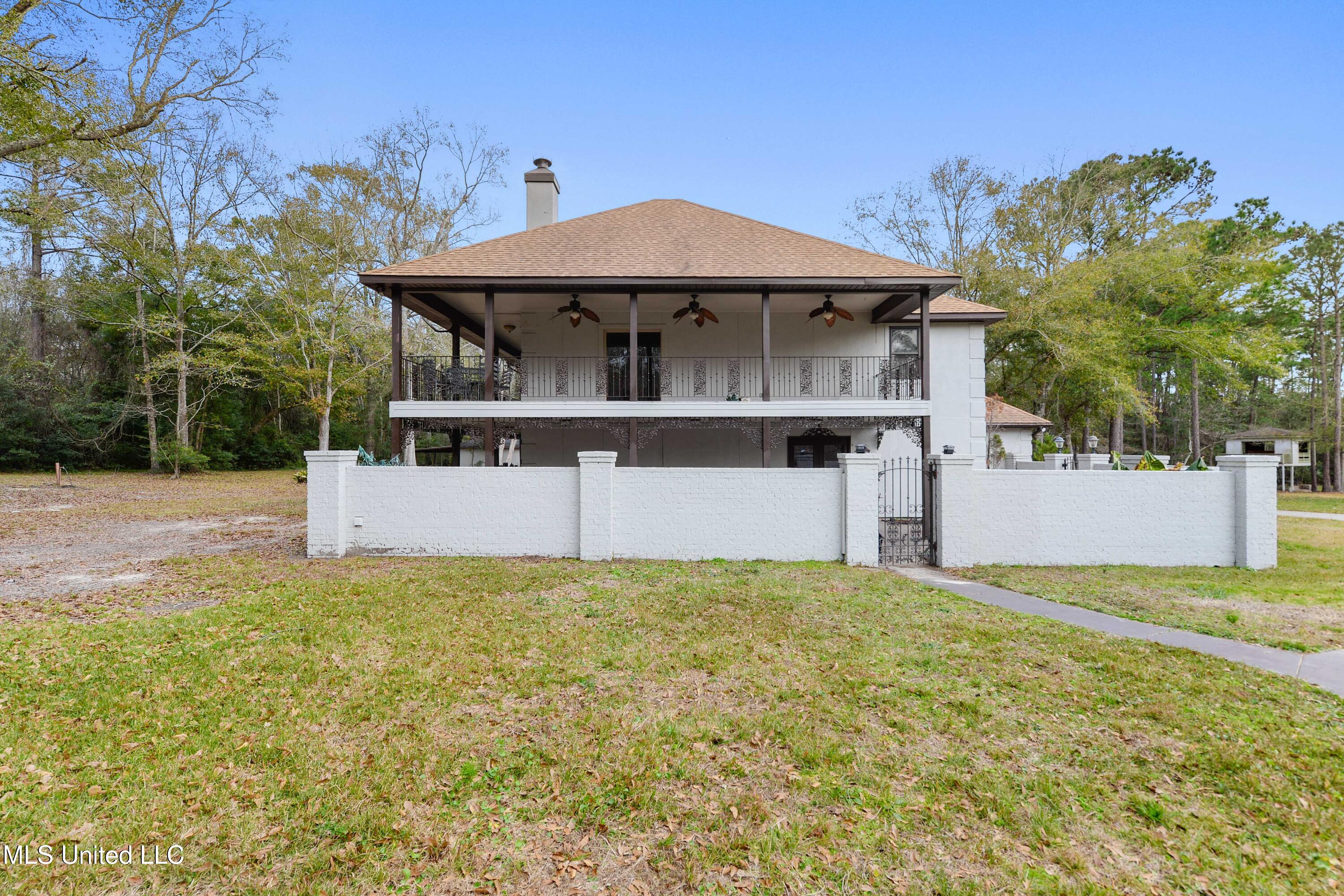 16380 Landon Road Gulfport, MS 39503 - Photo 3 of 43 001