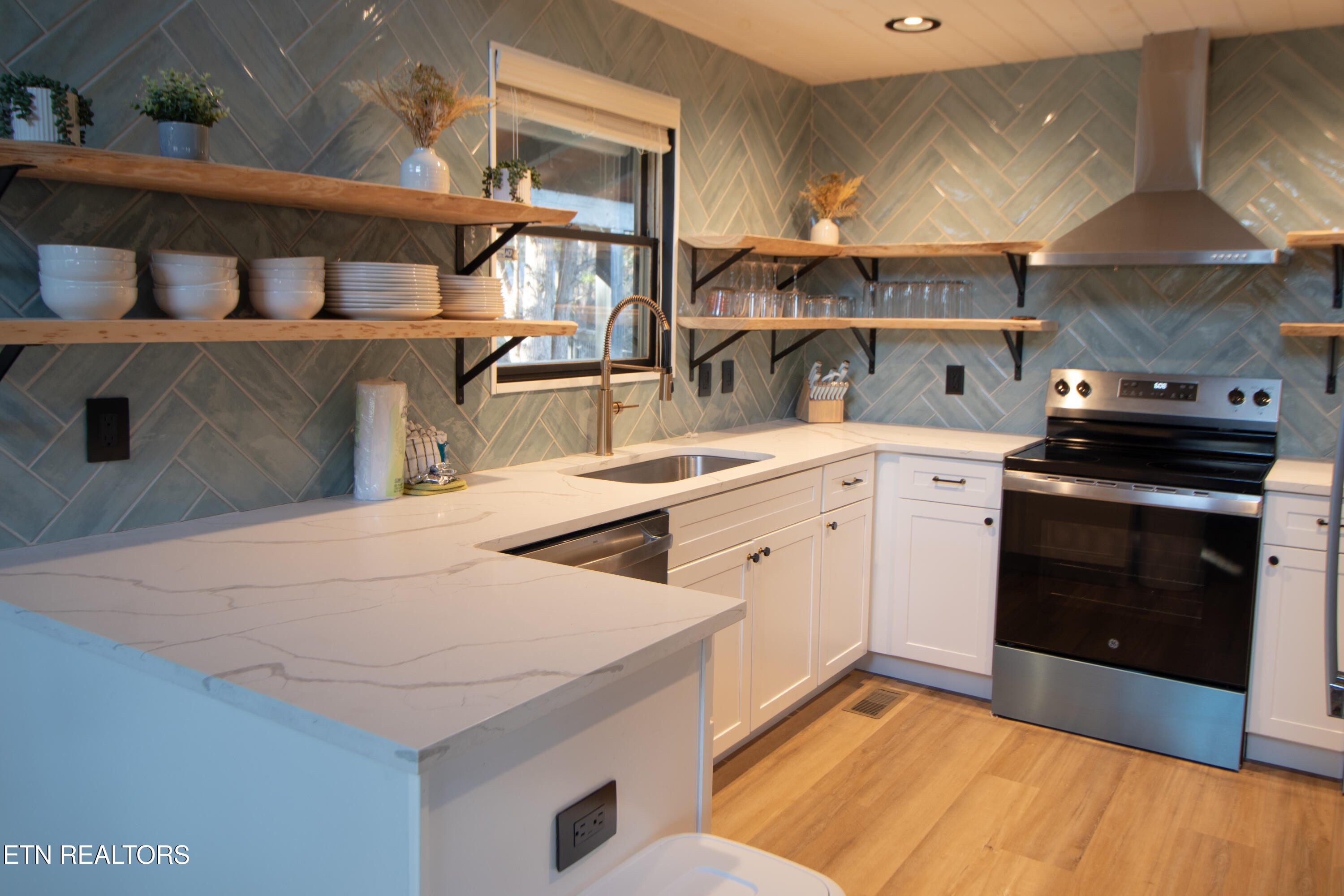 772 Lloyd Huskey Road Pigeon Forge, TN 37863 - Photo 11 of 48 IMG_2540