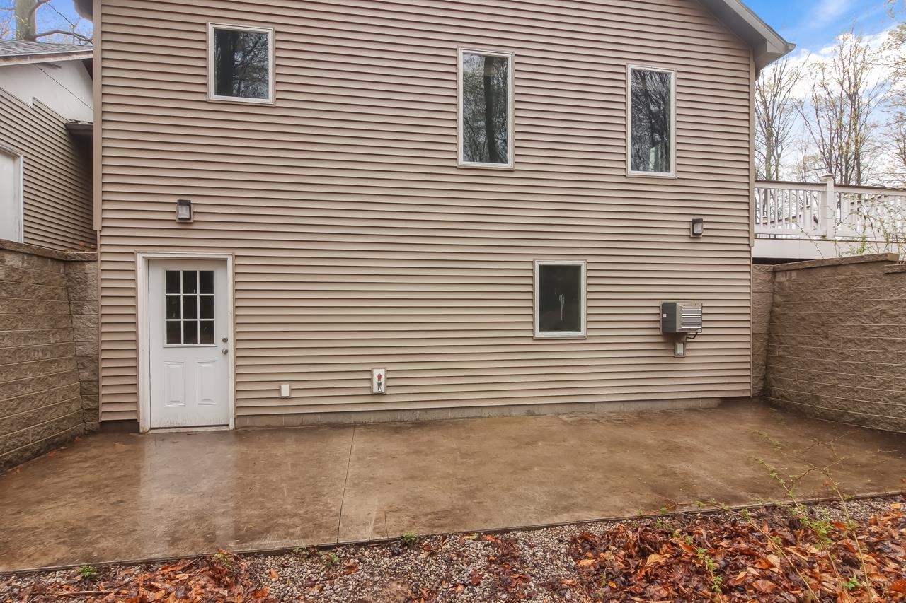 9737 East Otto Road Suttons Bay, MI 49682 - Photo 44 of 48 1910757-43.JPG