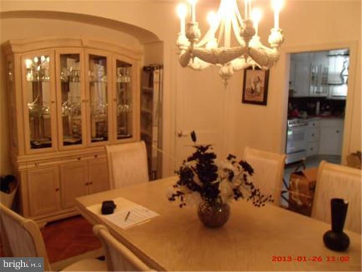 6255 Old York Road Philadelphia, PA 19141 - Photo 8 of 15 Dining Room