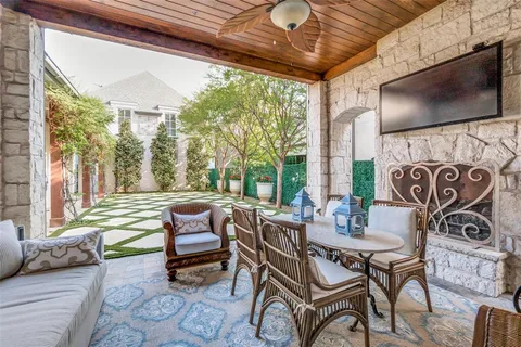 $2,995,000 | 4327 Irving Avenue, Dallas, TX 75219
