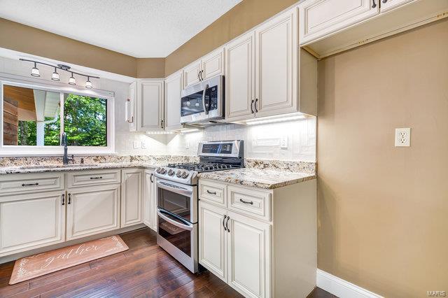 911 Hemingway Lane Weldon Spring, MO 63304 - Photo 24 of 58