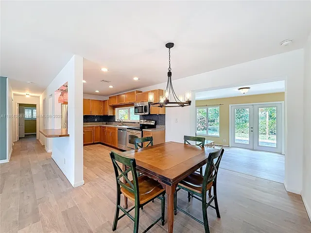 $700,000 | 4911 Northeast 24th Avenue, Lighthouse Point, FL 33064