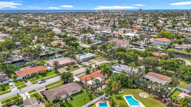 $700,000 | 4911 Northeast 24th Avenue, Lighthouse Point, FL 33064